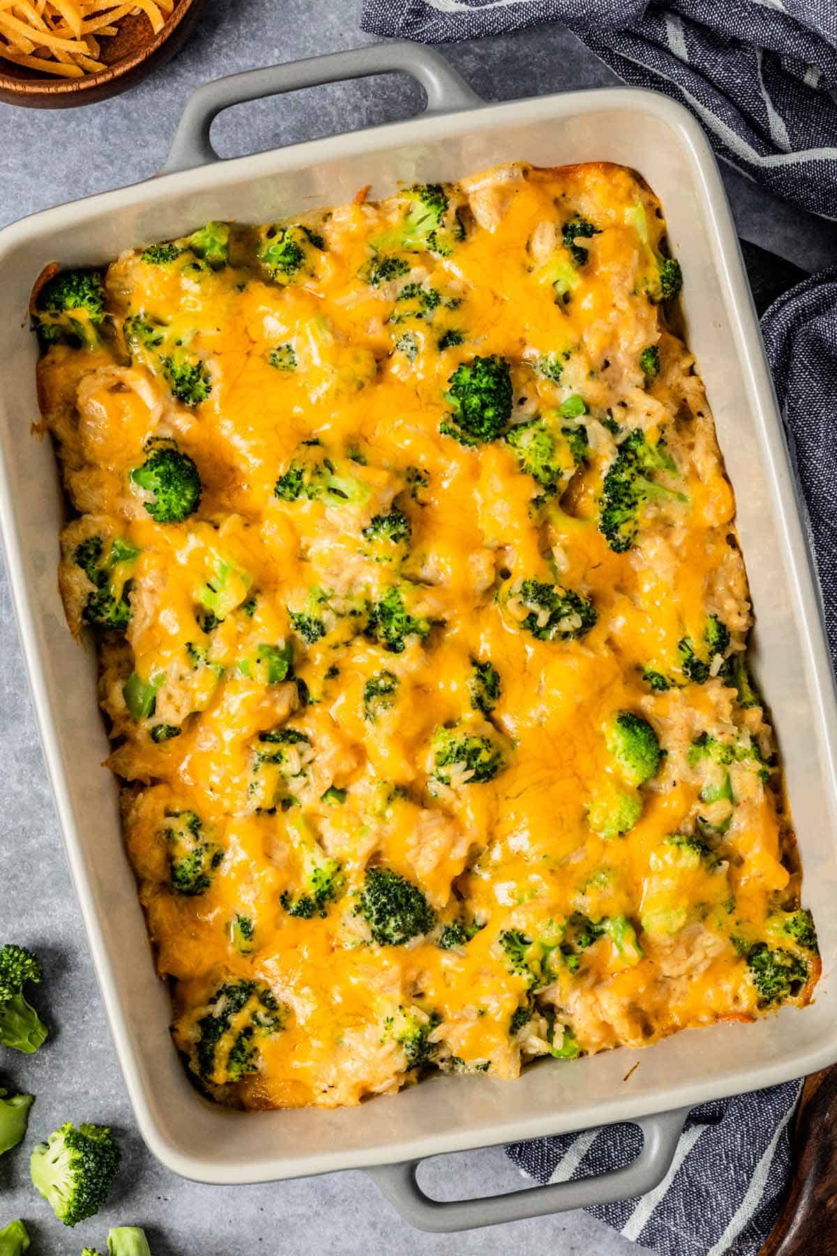 Easy Chicken Broccoli Rice Casserole 