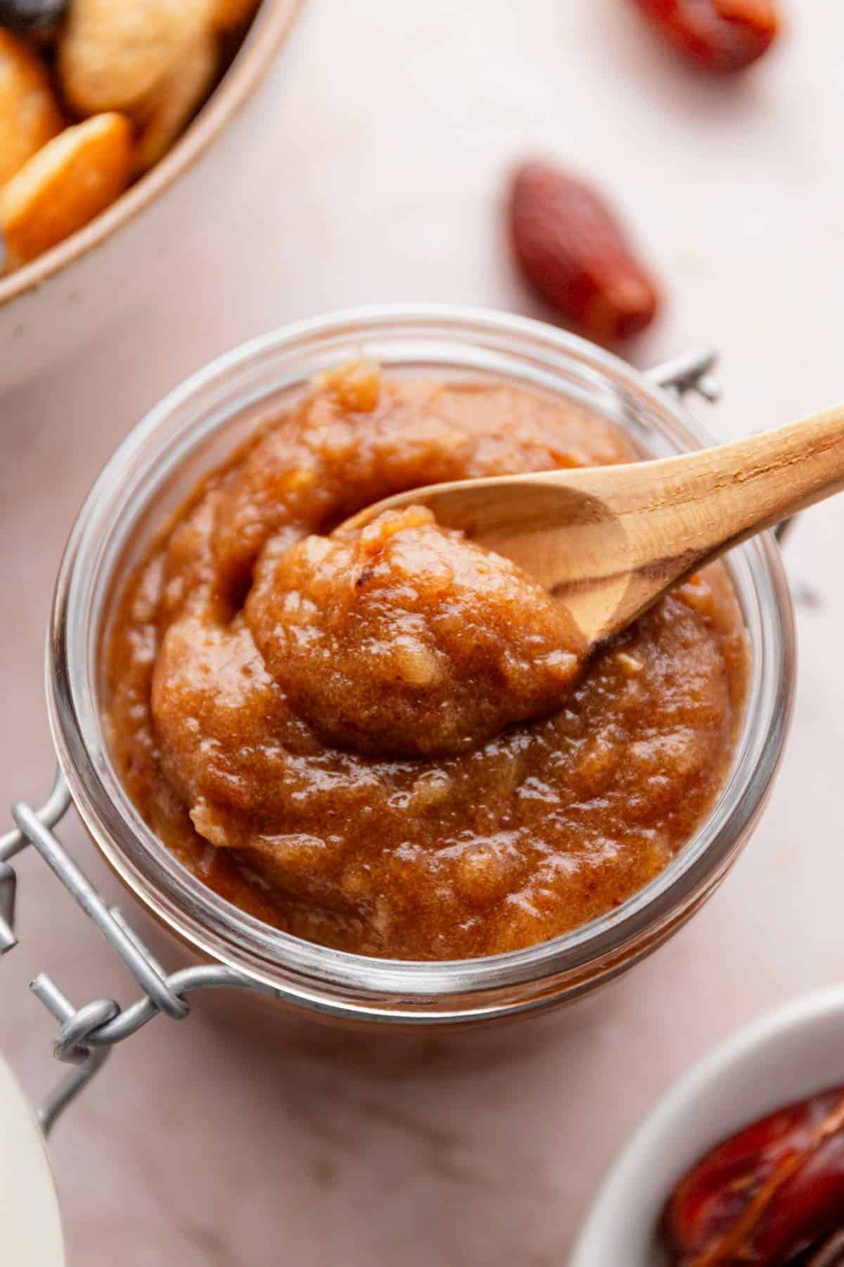 date paste in a jar.