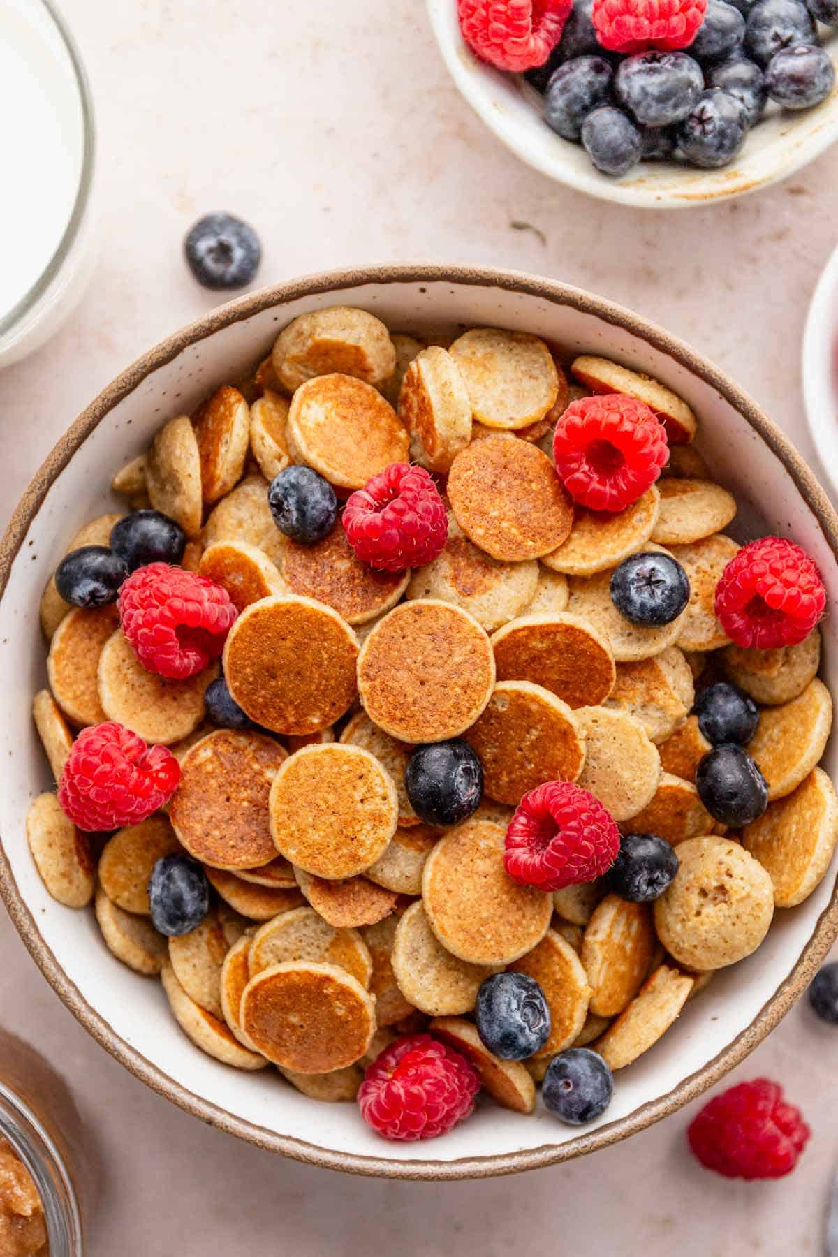 mini pancakes with berries.