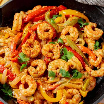 shrimp fajita skillet with vegetables